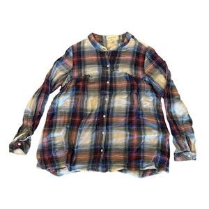 Anthropologie Cloth & Stone Plaid flannel button down top. Size Small